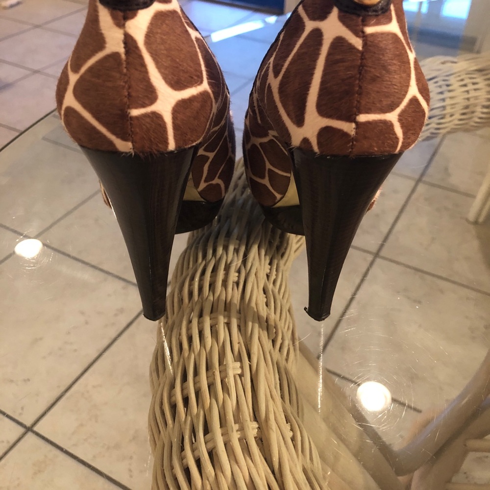 Michael Kors Peep Toe Pumps 4M - Picture 7 of 7